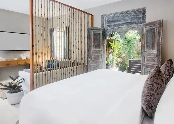 Canvas Escape Hotel 4*