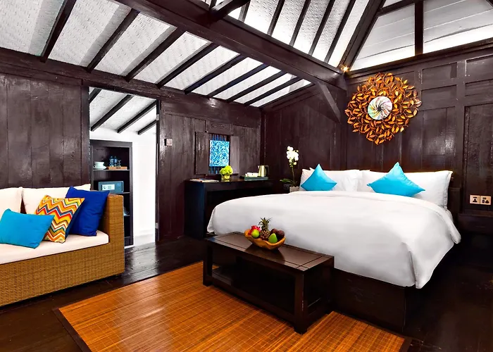 Canvas Escape Hotel
