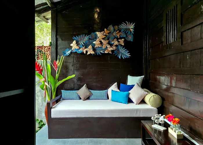 Canvas Escape Hotel