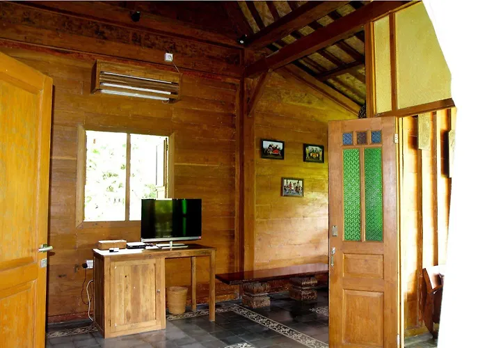Canvas Escape 4*