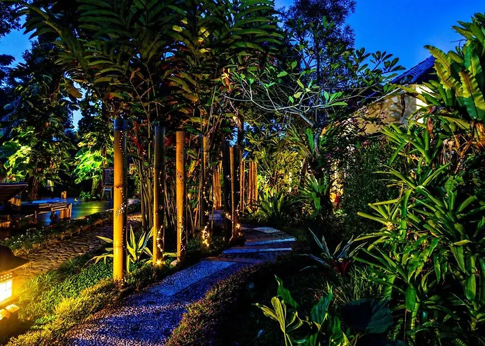 Hotel Canvas Escape 4*